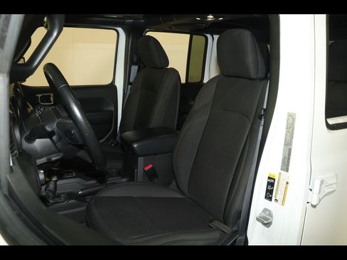 Used 2022 Jeep Wrangler Unlimited Sport w/ Sun And Sound Package AWD/4WD image 23