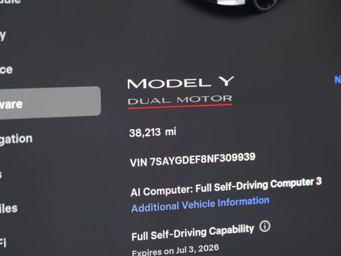 Used 2022 Tesla Model Y Performance AWD/4WD image 35