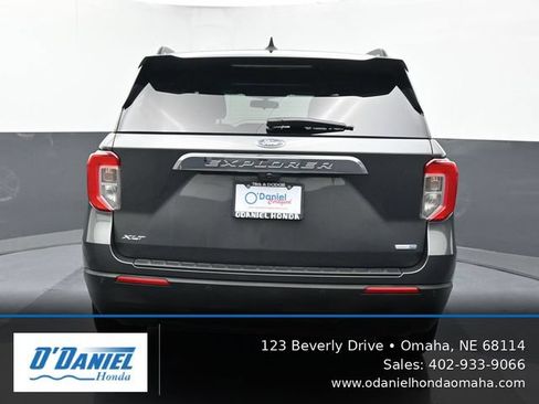 Used 2020 Ford Explorer XLT AWD/4WD image 5