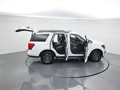 Certified 2022 Ford Expedition XLT image 53