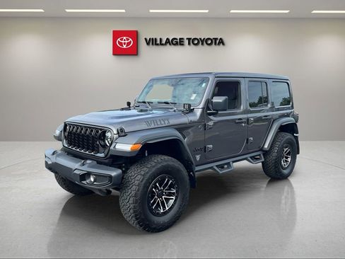 Used 2025 Jeep Wrangler Unlimited Sport AWD/4WD image 1