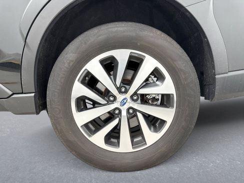 Used 2024 Subaru Outback Premium AWD/4WD image 13