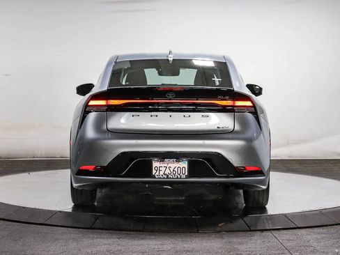 Certified 2023 Toyota Prius XLE FWD image 4