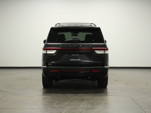Used 2024 Lincoln Navigator Reserve image 7