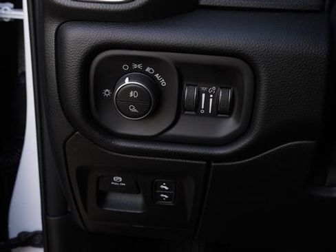 New 2026 RAM 1500 4x4 Crew Cab image 20