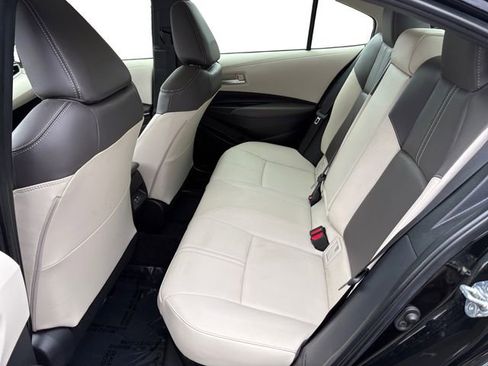 Used 2024 Toyota Corolla XLE image 2