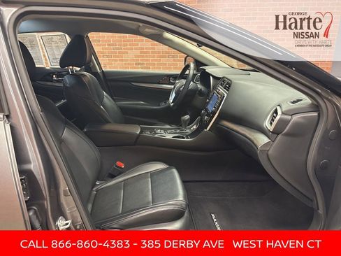 Certified 2023 Nissan Maxima SV w/ Floor Mat Group image 31
