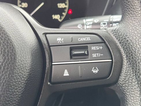Used 2025 Honda HR-V LX image 33