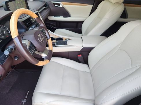 Used 2020 Lexus RX 350L FWD w/ Premium Package image 13
