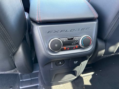 New 2026 Ford Explorer ST-Line w/ ST-Line Street Pack AWD/4WD image 12