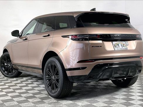 Used 2024 Land Rover Range Rover Evoque Dynamic SE image 13