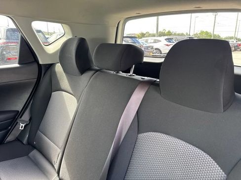 Used 2025 Kia Soul LX w/ LX Technology Package FWD image 23