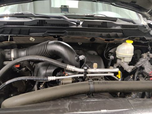 Used 2015 RAM 1500 Express AWD/4WD image 30