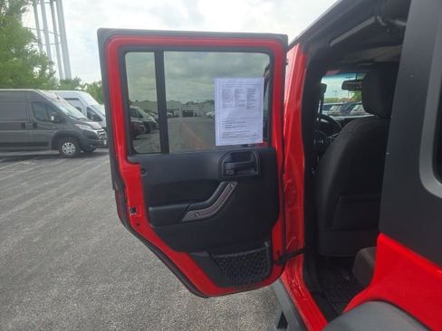 Used 2017 Jeep Wrangler Unlimited Sport w/ Quick Order Package 24S AWD/4WD image 17