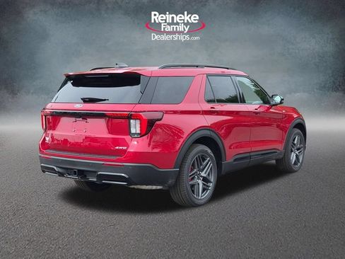 New 2026 Ford Explorer ST-Line w/ ST-Line Street Pack AWD/4WD image 5