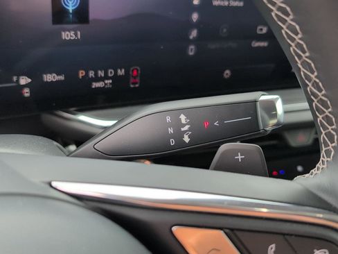 Used 2025 Buick Envision Preferred image 24