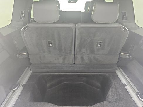 Used 2025 Rivian R1S Adventure image 26