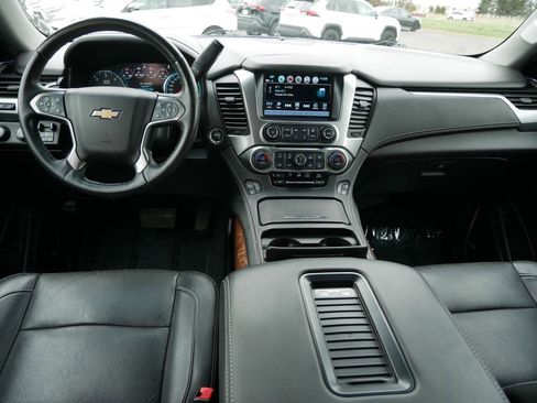 Used 2019 Chevrolet Tahoe Premier AWD/4WD image 14