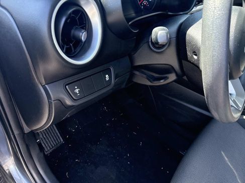 Used 2024 Kia Forte LXS FWD image 18