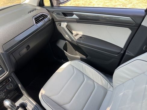 Used 2019 Volkswagen Tiguan SEL Premium AWD/4WD image 26