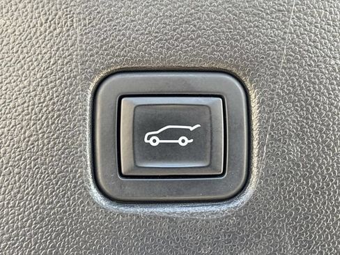 Used 2023 Chevrolet Blazer LT w/ Convenience Package FWD image 30