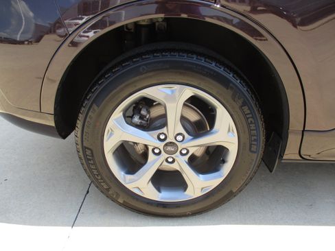 Used 2023 Ford Escape ST-Line w/ Tech Pack #1 AWD/4WD image 13