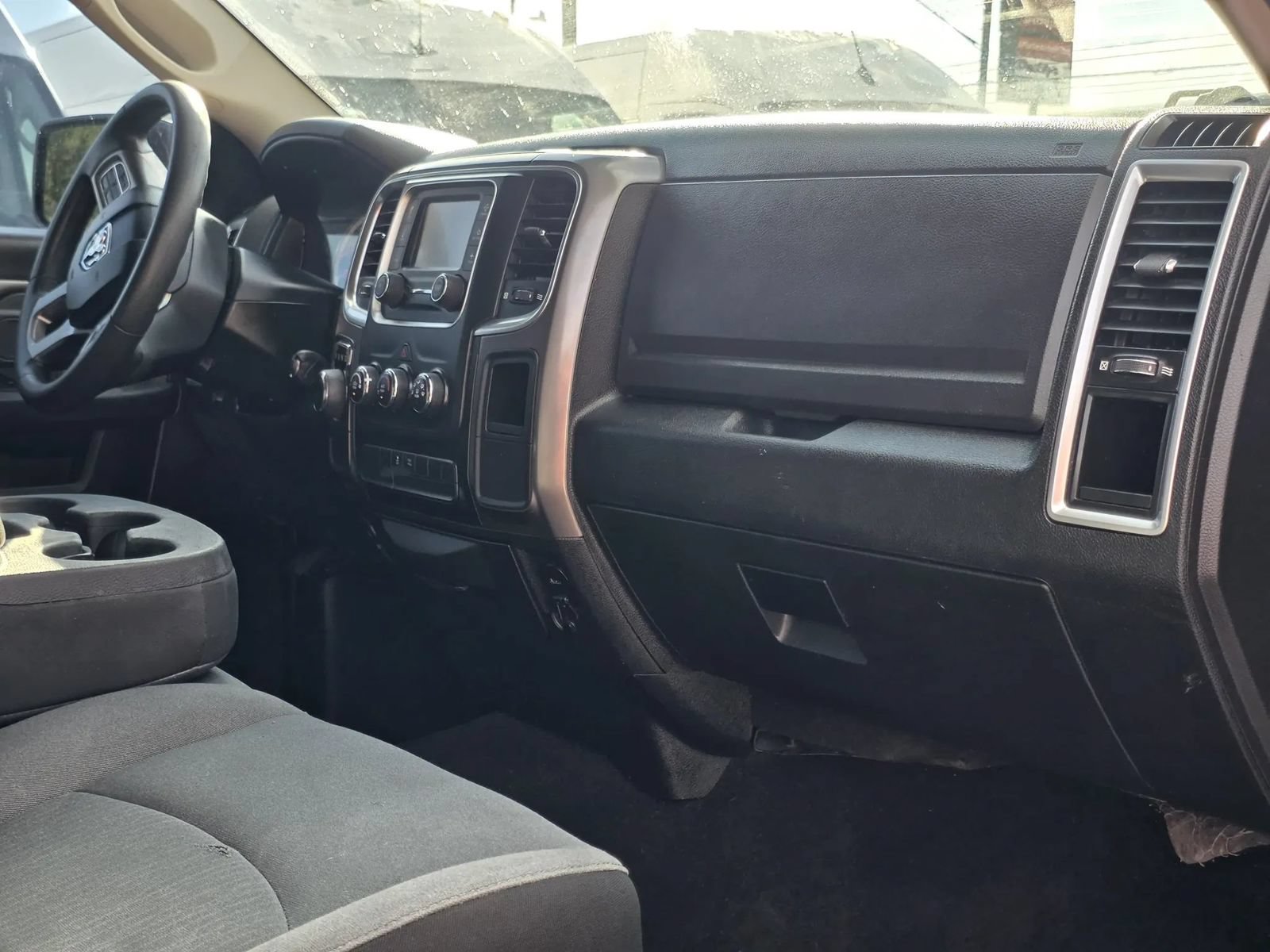 Used 2021 RAM 1500 Classic SLT RWD image 11