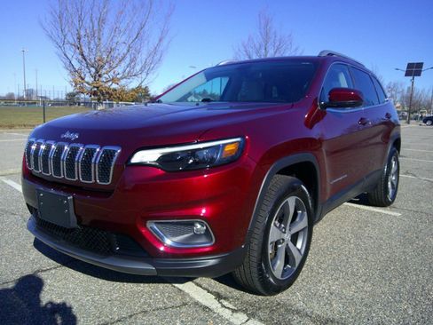 Used 2020 Jeep Cherokee Limited image 12