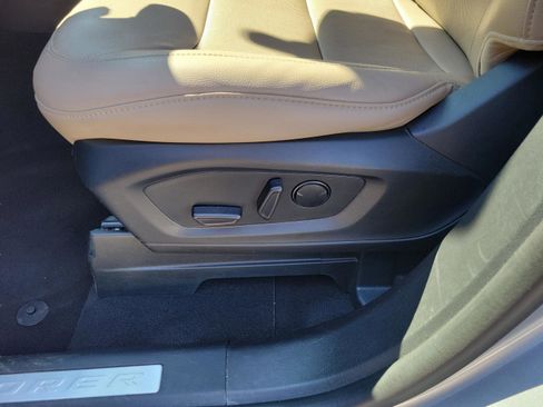 Used 2023 Ford Explorer Limited w/ Equipment Group 301A image 10