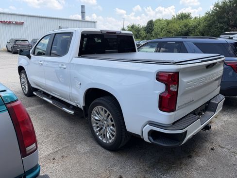 Used 2021 Chevrolet Silverado 1500 RST w/ Convenience Package II AWD/4WD image 11