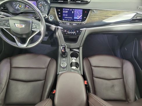 Used 2020 Cadillac XT6 Premium Luxury image 16