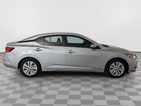 Certified 2023 Nissan Sentra S FWD image 9