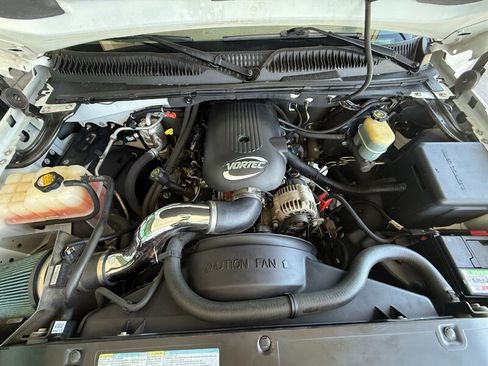 Used 2002 Chevrolet Avalanche 2WD image 32