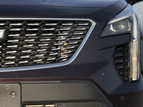 Used 2020 Cadillac XT4 Premium Luxury image 7