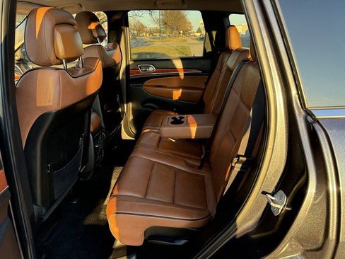 Used 2013 Jeep Grand Cherokee Overland w/ Advance Technology Group image 10