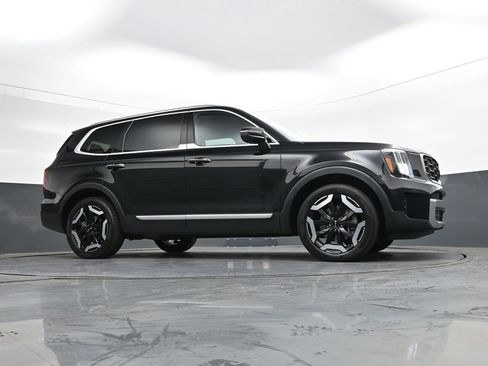 Used 2023 Kia Telluride S w/ S Sunroof Package image 39