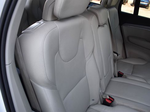 Used 2021 Volvo XC90 T5 Momentum w/ Protection Package Premier FWD image 61