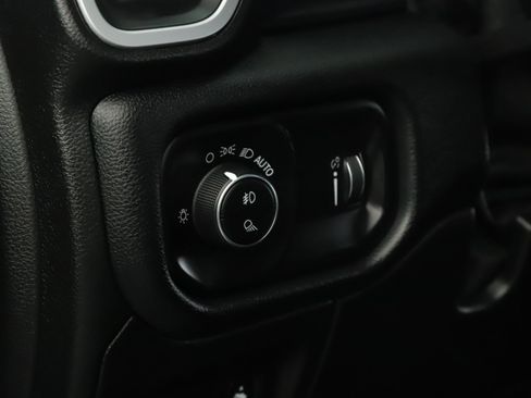 Used 2020 RAM 1500 Big Horn image 7