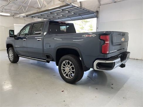 New 2026 Chevrolet Silverado 2500 LTZ w/ LTZ Premium Package image 7