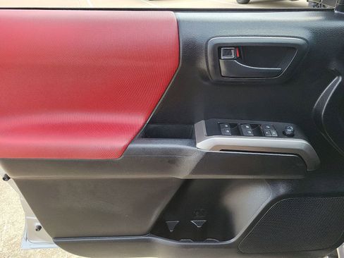 Used 2021 Toyota Tacoma SR5 w/ Technology Package image 22