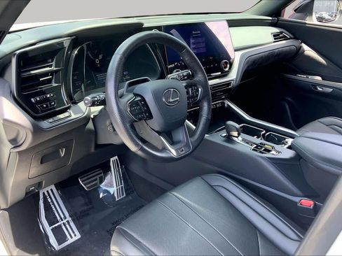 Used 2025 Lexus TX 500h AWD w/ Technology Package image 18