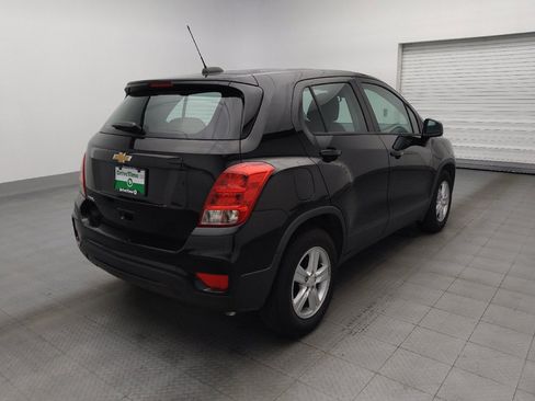 Used 2020 Chevrolet Trax LS w/ LPO, Cargo Package FWD image 9