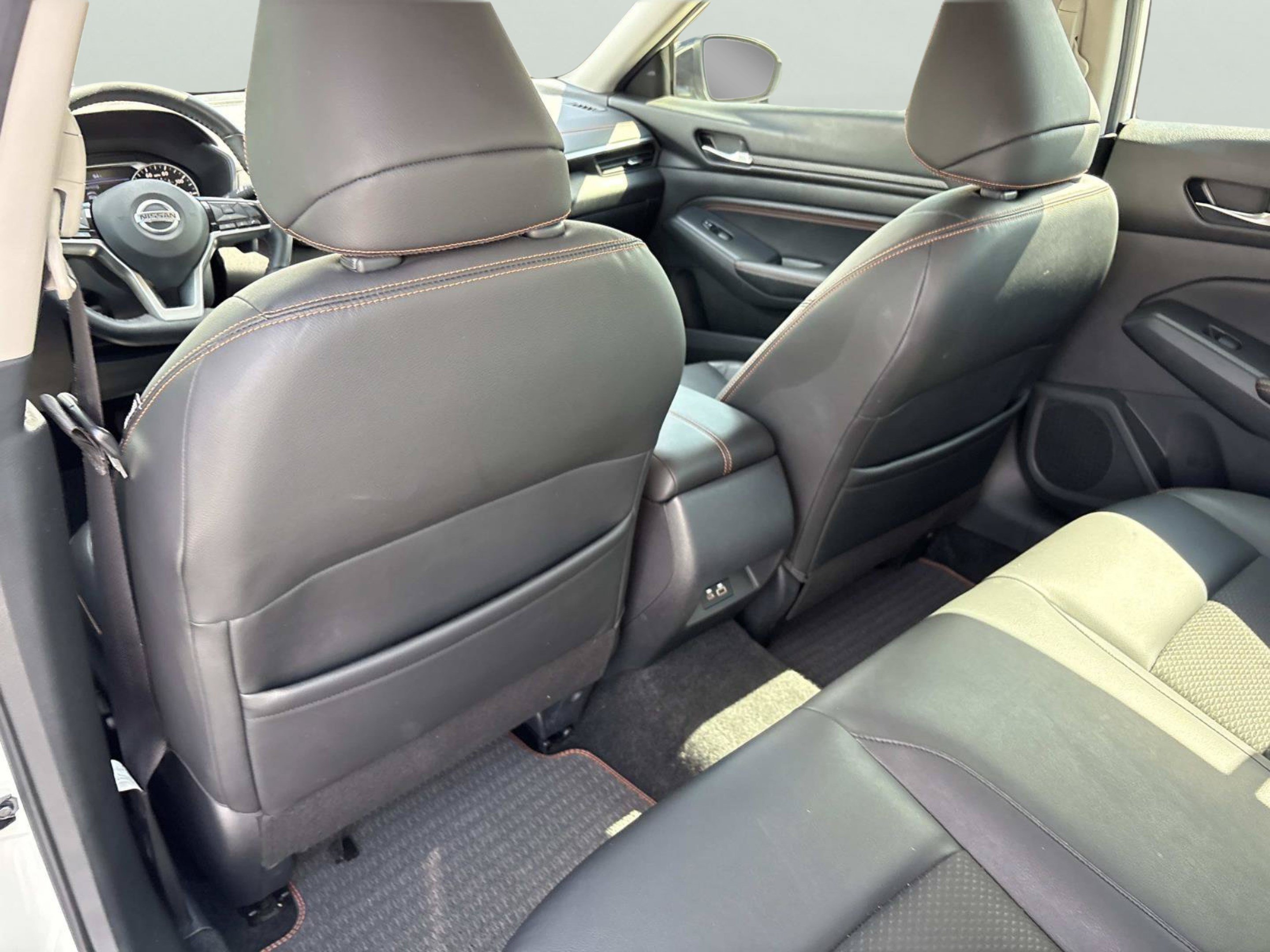 Used 2020 Nissan Altima 2.5 SR FWD image 15