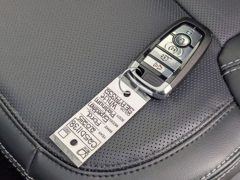 New 2025 Ford Expedition Platinum w/ Stealth Performance Package image 53