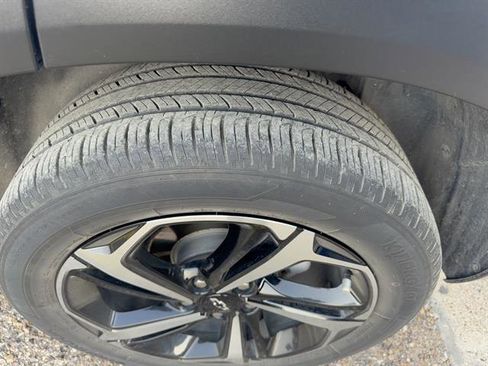 Used 2023 Chevrolet TrailBlazer RS w/ Convenience Package FWD image 6