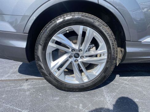 Used 2021 Audi Q7 3.0T Prestige image 9