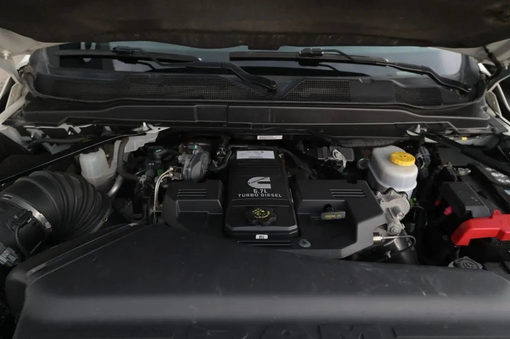 Used 2022 RAM 3500 Limited AWD/4WD image 28