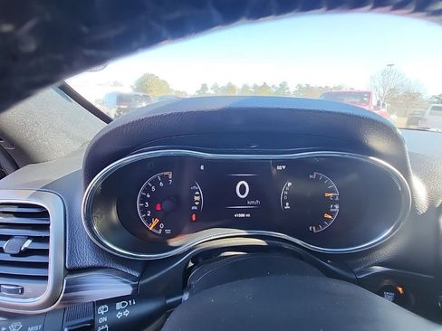 Certified 2022 Jeep Grand Cherokee Laredo X image 13