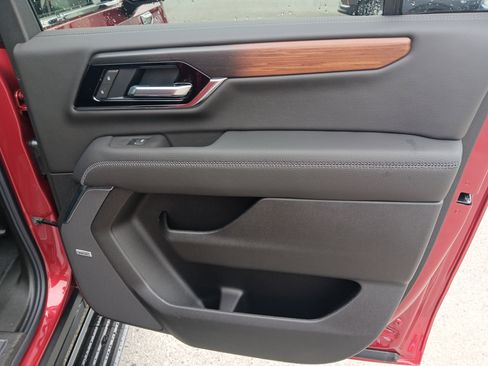 New 2026 GMC Yukon XL Denali AWD/4WD image 16