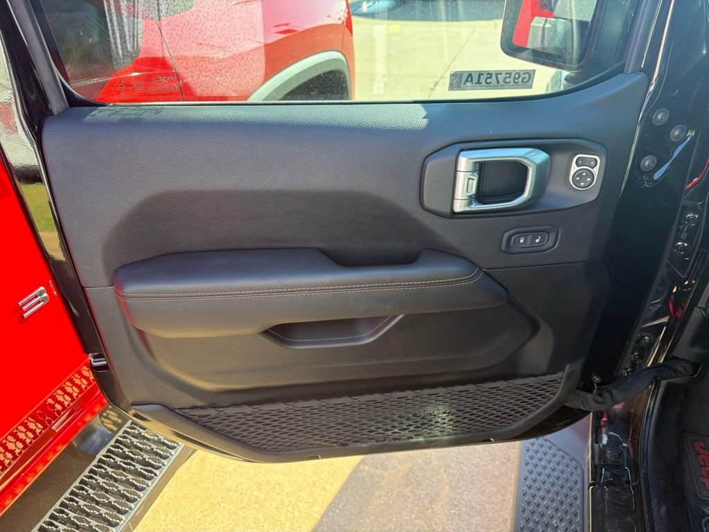 Used 2022 Jeep Gladiator Overland AWD/4WD image 11